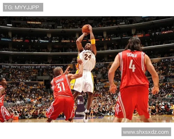 09火箭与湖人首场对决精彩录像回放全程分析与精彩时刻回顾 09火箭与湖人首场对决精彩录像回放全程分析与精彩时刻回顾