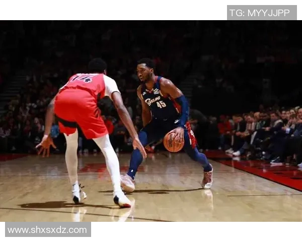 2018年东部半决赛首战骑士与猛龙的激烈对决回顾与分析